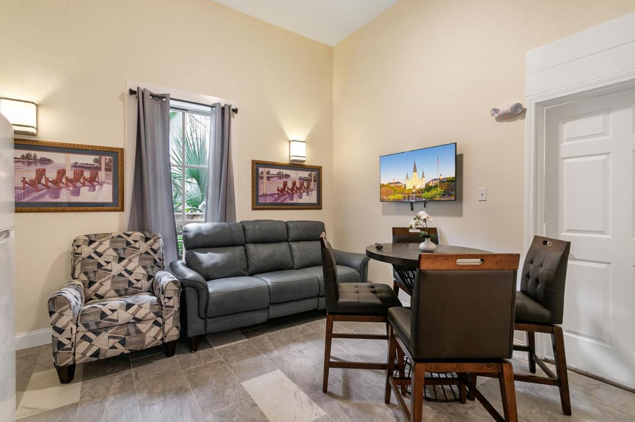 Breathtaking Condos Near French Quarter نيو أورلينز المظهر الخارجي الصورة