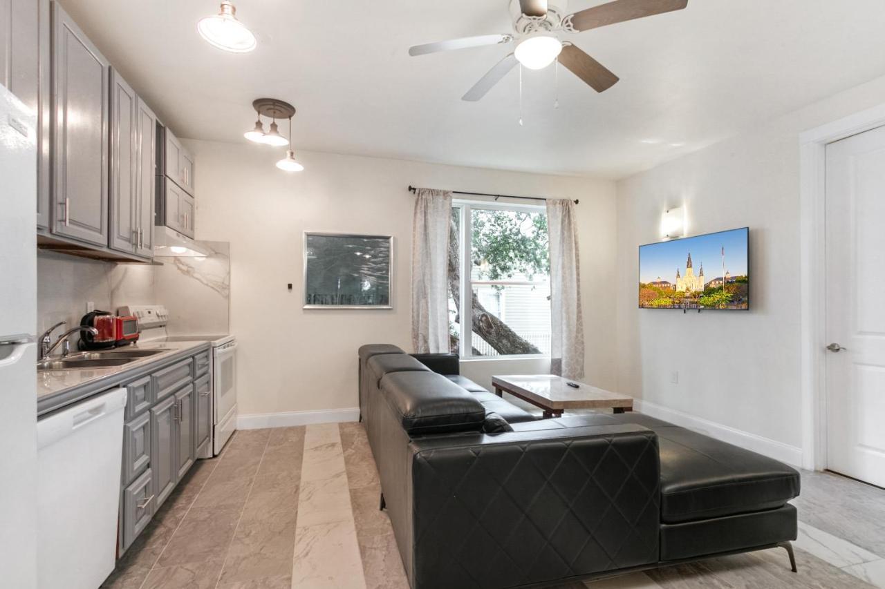 Breathtaking Condos Near French Quarter نيو أورلينز المظهر الخارجي الصورة