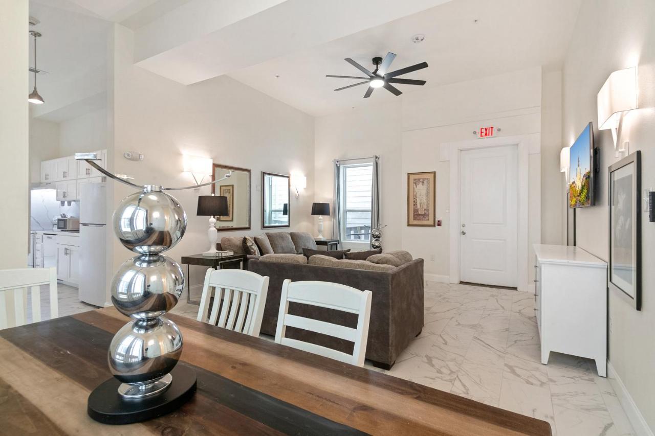 Breathtaking Condos Near French Quarter نيو أورلينز المظهر الخارجي الصورة