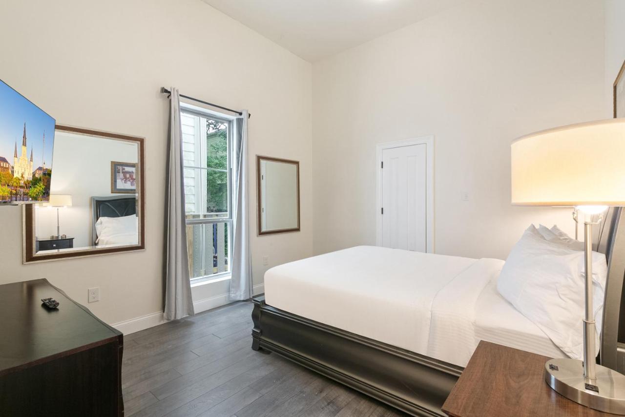 Breathtaking Condos Near French Quarter نيو أورلينز المظهر الخارجي الصورة
