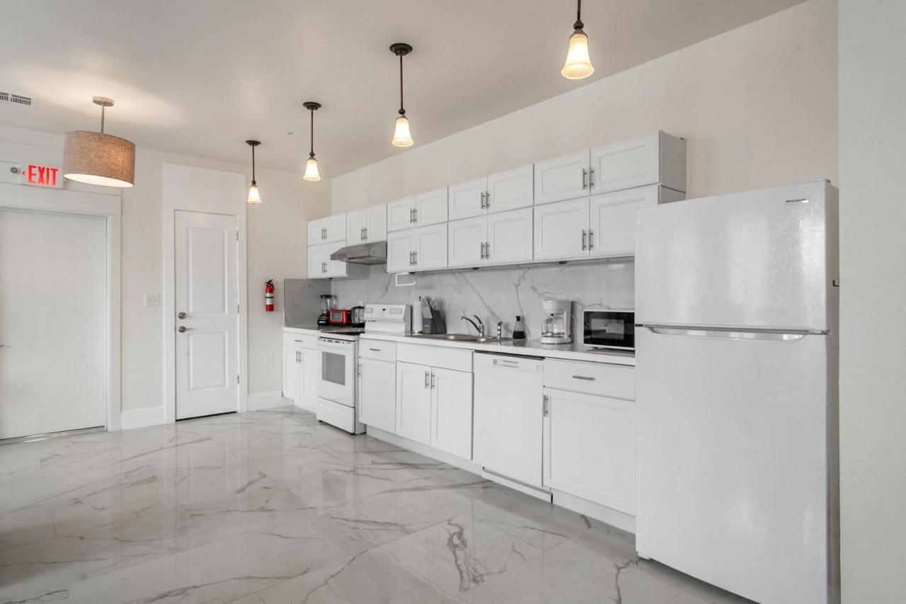 Breathtaking Condos Near French Quarter نيو أورلينز المظهر الخارجي الصورة